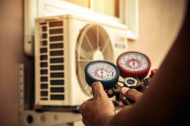Professional Hvac technician working in Lakeview, GA